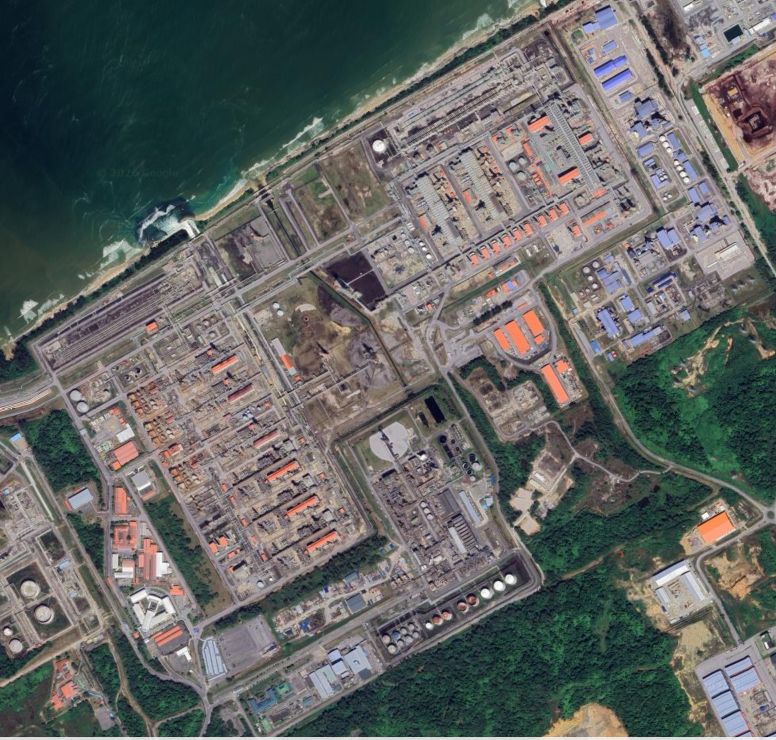 马来西亚国家石油公司(Petronas)位于砂拉越州民都鲁(Bintulu)的液化天然气(LNG)综合设施